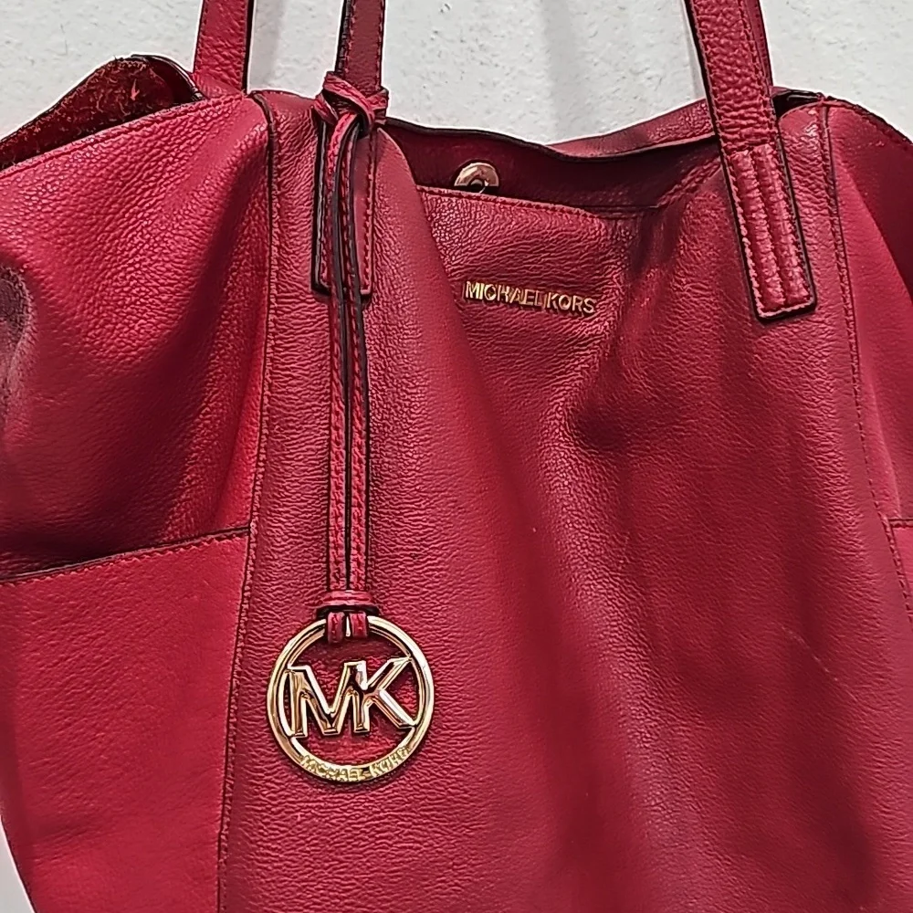 Michael Kors Large Pebbled Red Leather  Handbag Tote Spacious - Picture 4 of 12